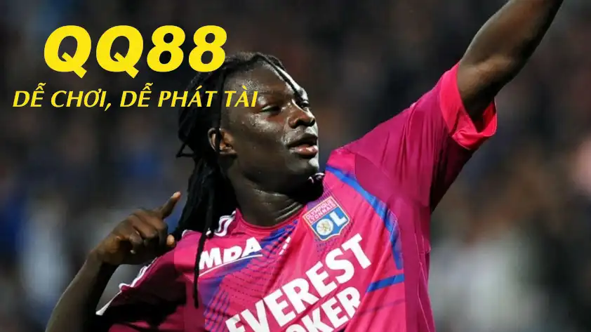 Gomis ghi 95 bàn cho Lyon trước khi chuyển sang Swansea vào năm 2014. (Ảnh: Goal)